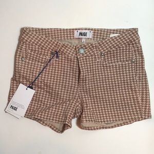 Paige Shorts in Rustic Pink and Beige Pattern (25)